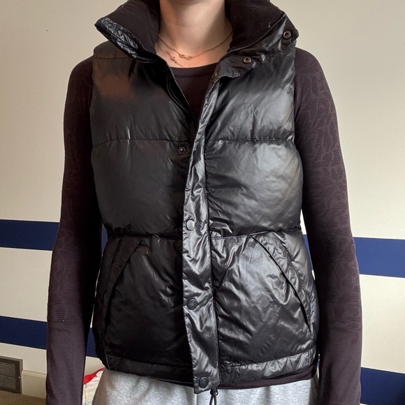 Community Vest Glossy Black - Picture 3 of 5